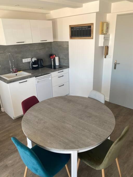 Appartement En Plein Coeur Du Centre Ville Ле-Сабль-д’Олон Экстерьер фото